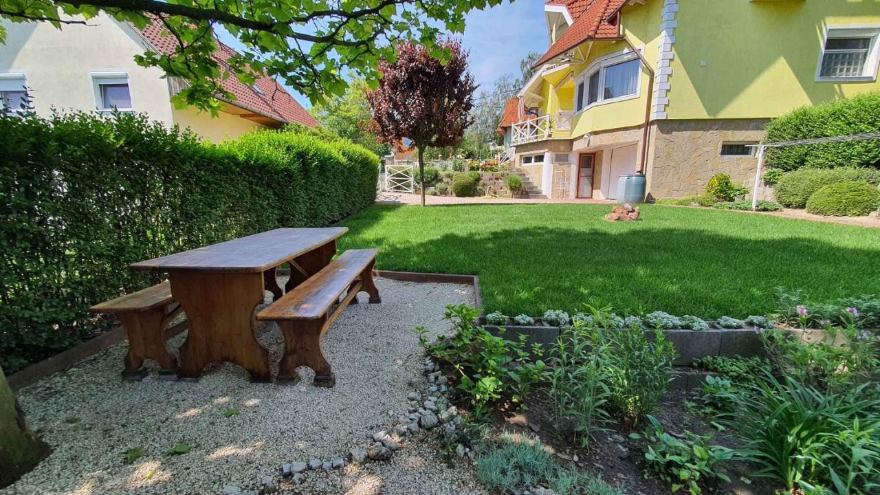 Apartment In Fonyod/Balaton 18580 Dış mekan fotoğraf