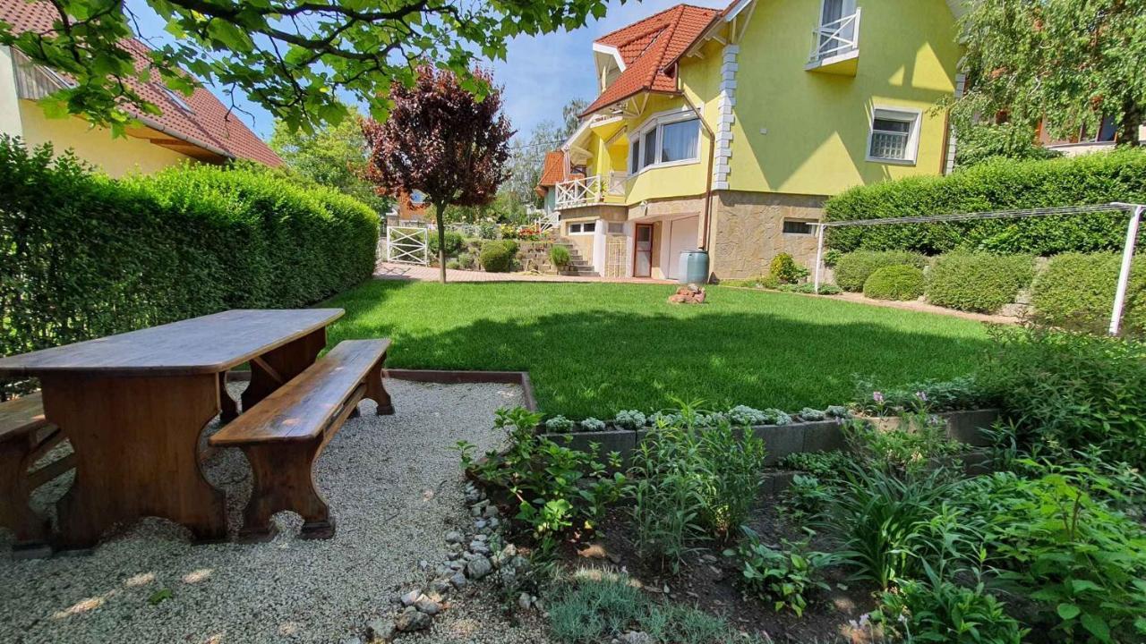 Apartment In Fonyod/Balaton 18580 Dış mekan fotoğraf